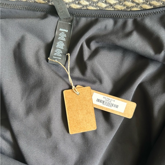 NWT SKIMS Shaping Swim Tank - Picture 5 of 7